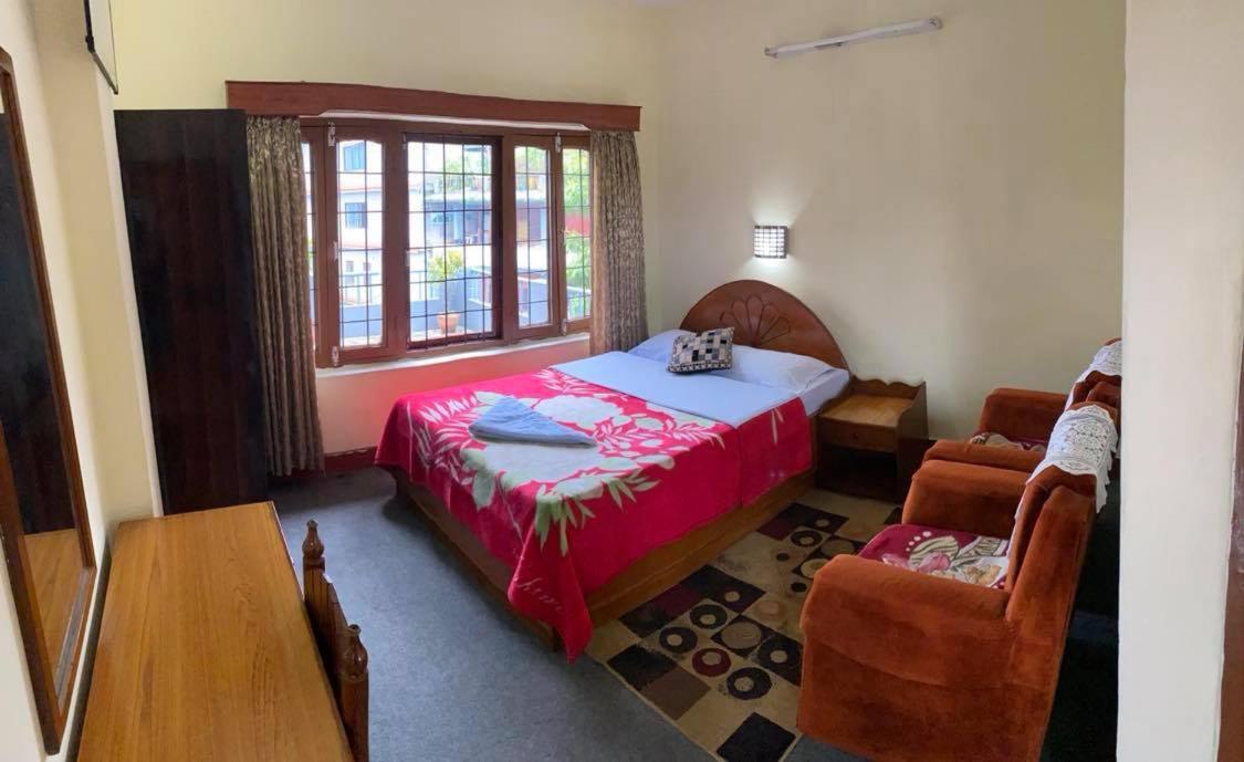 Hotel Blue Magnet Pokhara Exterior photo